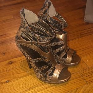 Snakeskin 5” Platform Heels